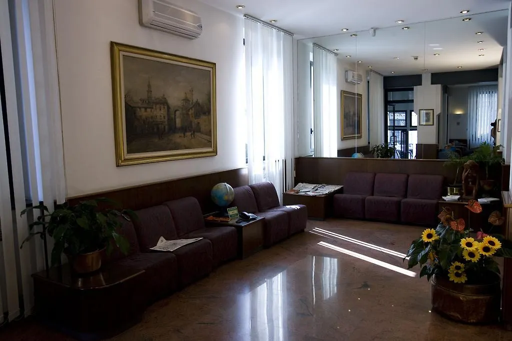 Hotel Catalani E Madrid Milan