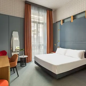 https://room-mate-giulia.it-lombardy.com