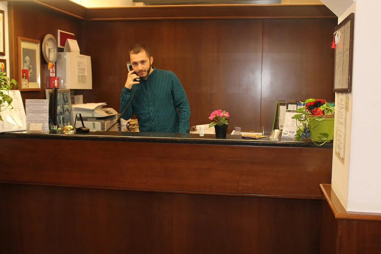 Hotel Catalani E Madrid Mailand