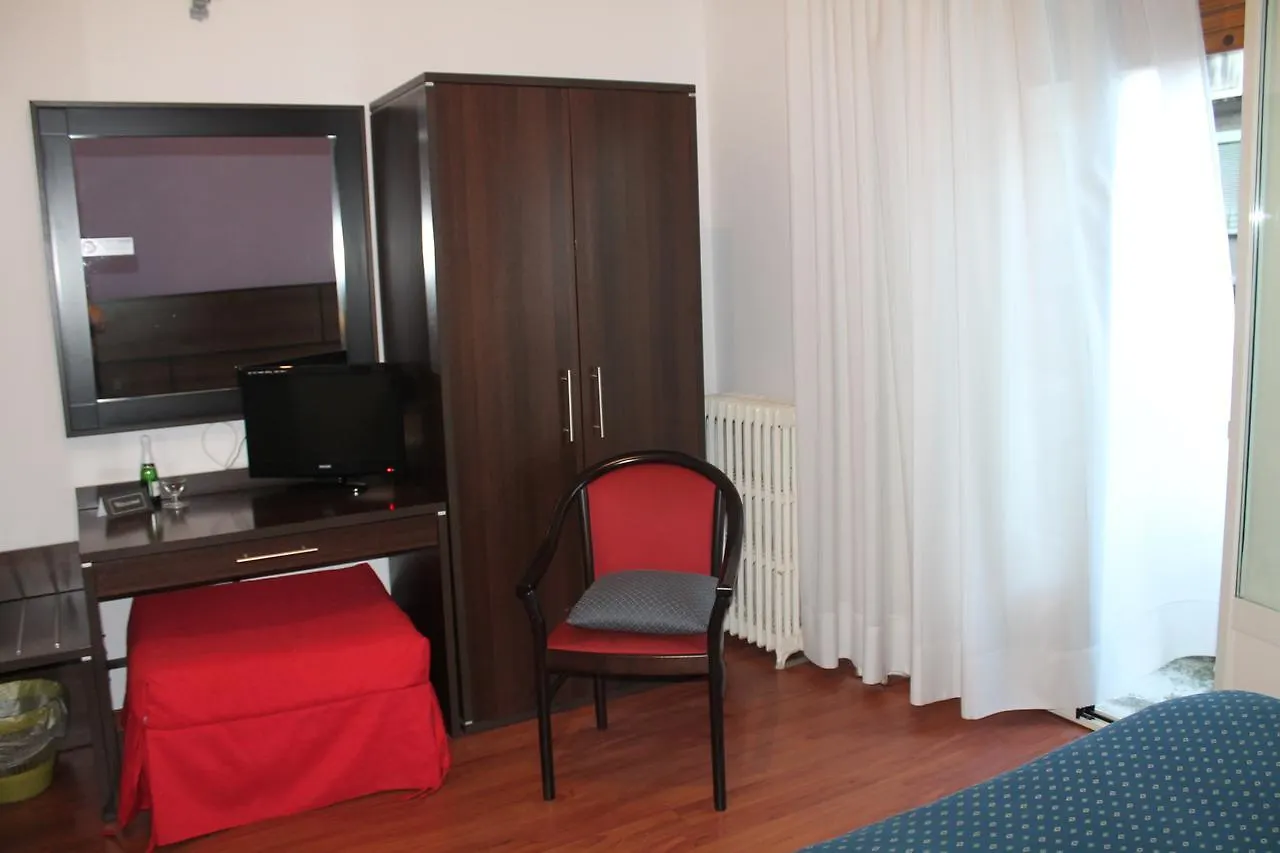 Hotel Catalani E Madrid Mailand