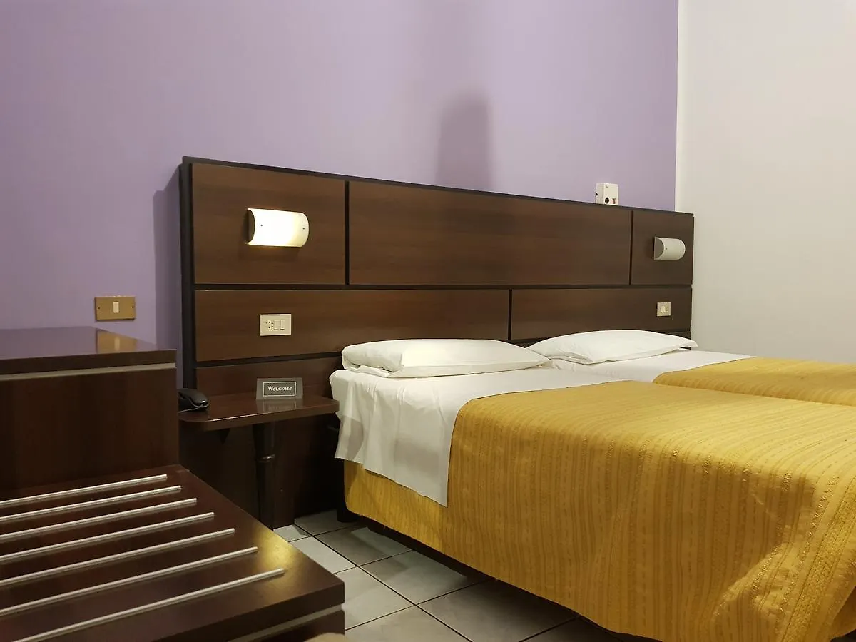 Hotel Catalani E Madrid Mailand