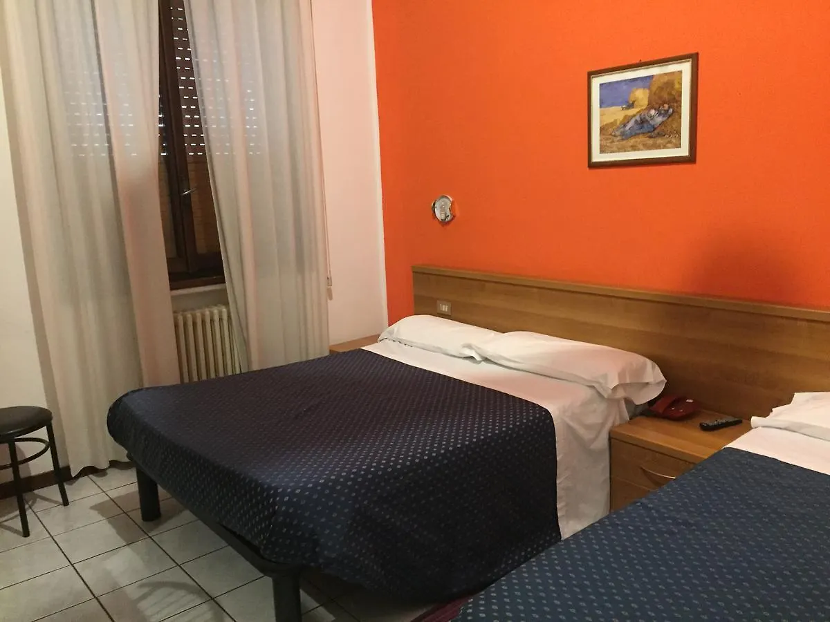 Hotel Catalani E Madrid Mailand