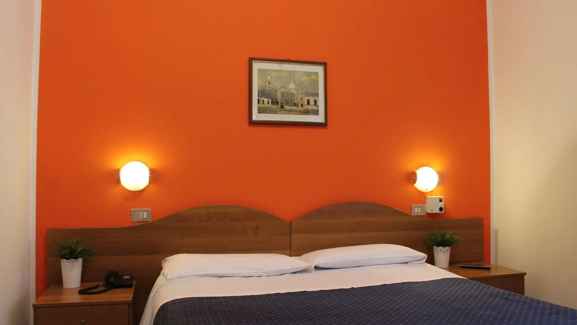 Hotel Catalani E Madrid Mailand 2*,