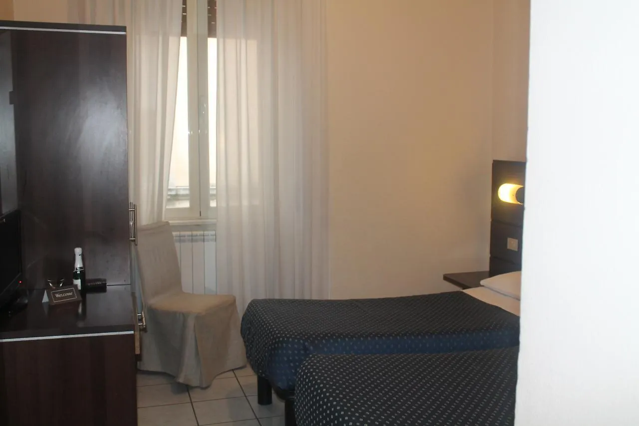 מילאנו Hotel Catalani E Madrid