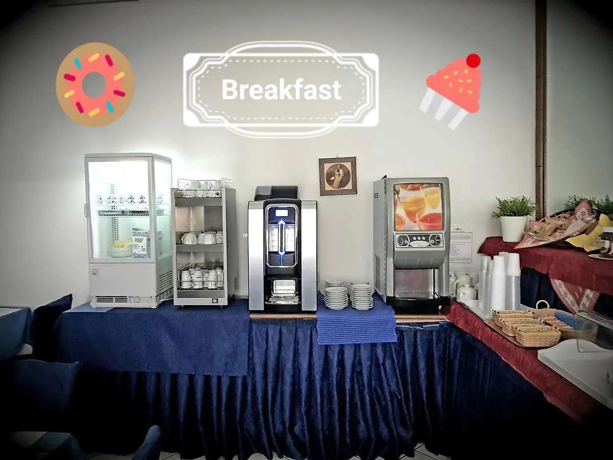 **  מילאנו Hotel Catalani E Madrid איטליה