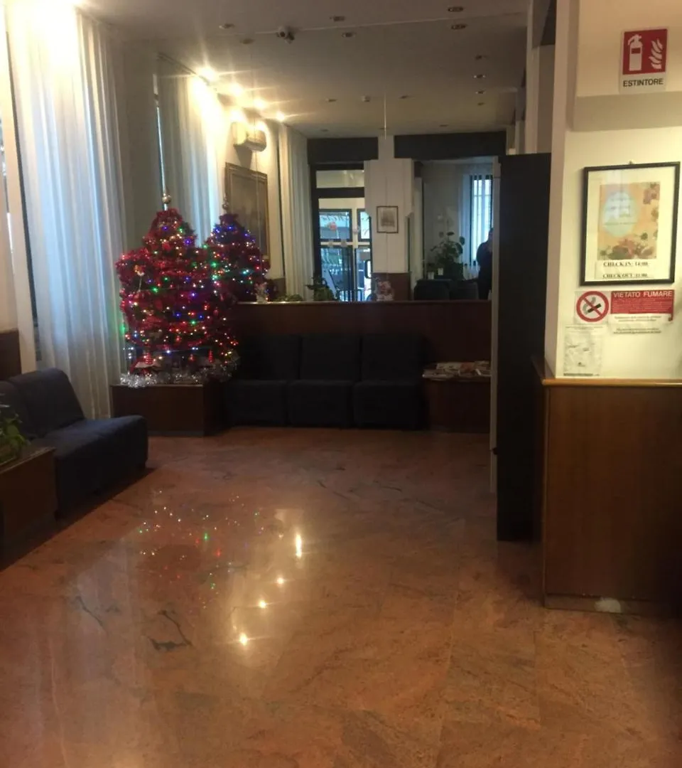 מילאנו Hotel Catalani E Madrid